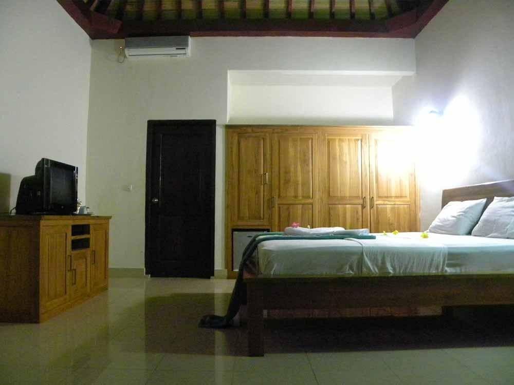 Malino Homestay Гили Траванган Экстерьер фото